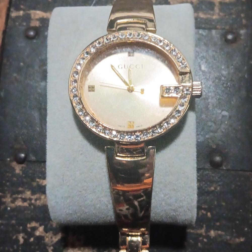 Gucci gold watch
